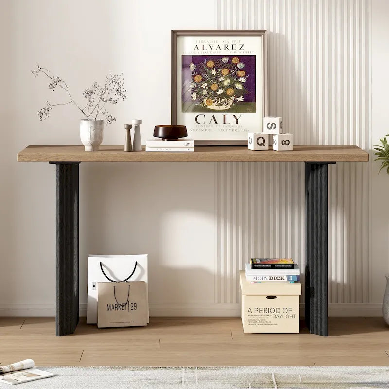 Mesa consola con patas redondas huecas